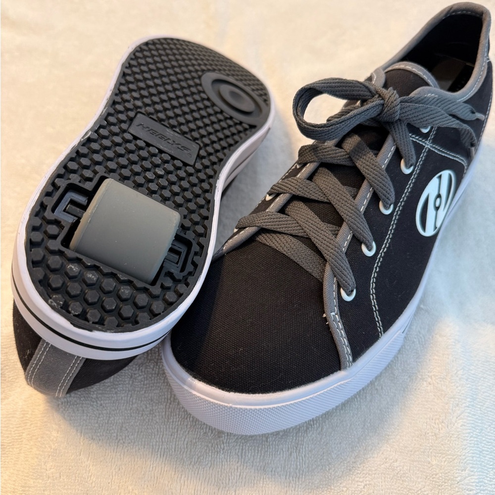 Heelys Canvas Low Top Black Gray Skate Shoes Sneakers HES10459 Adult Mens 10